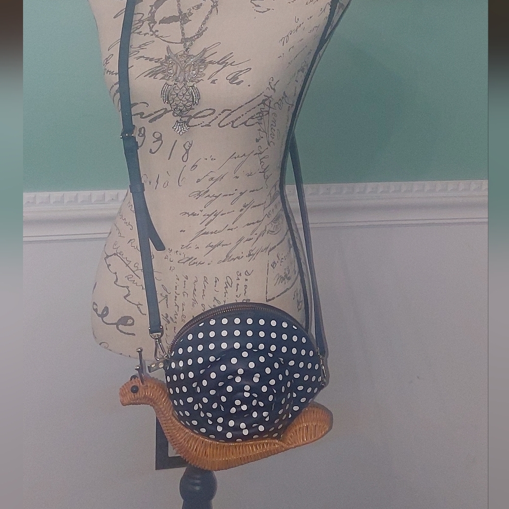 Kate Spade Enchanted Forest Poka Dot 3D Snail Wicker Crossbody - Picture 6 of 6